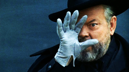 Orson Welles in F for Fake, 1974